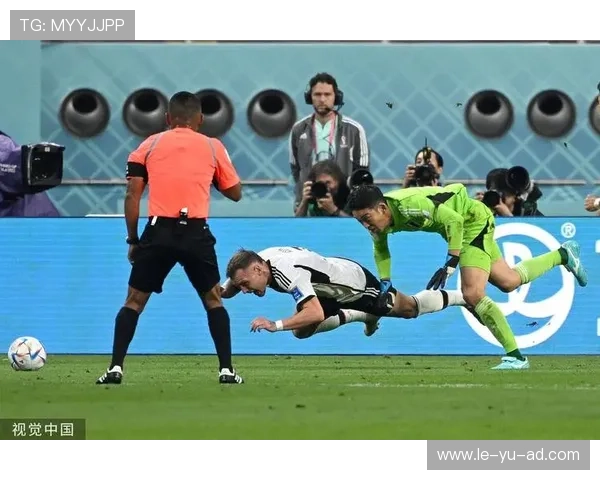 拉科激活双翼,边路攻势成胜负手 拉科激活双翼,边路攻势成胜负手